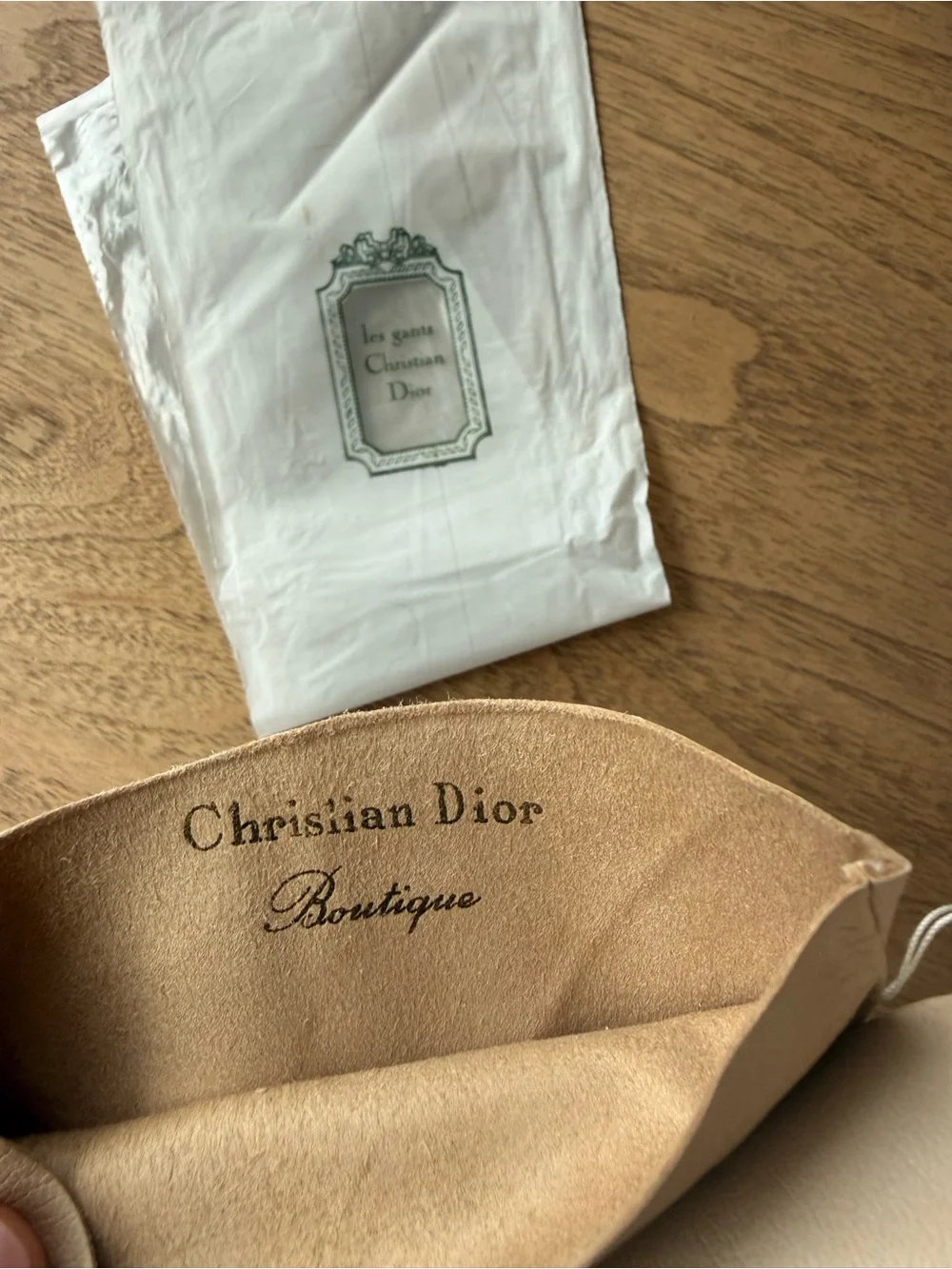 Christian Dior Boutique Vintage Beige Gloves